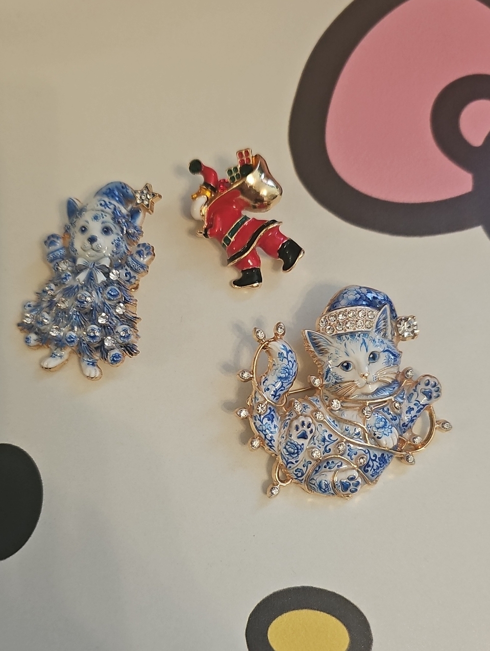 Christmas Cat Dog Santa Brooches Bundle 3pc Rhinestones Gold Tone Metal Oriental